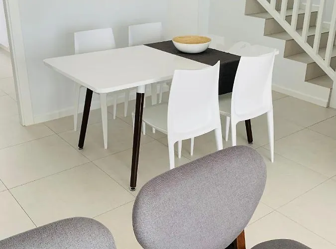 Trendy Casa Linea Nyaraló *