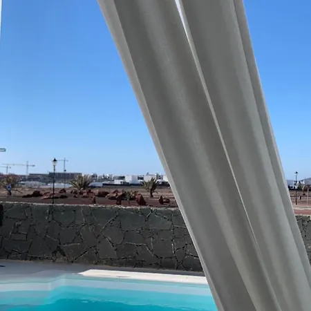 Trendy Casa Linea Playa Blanca