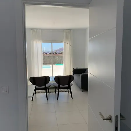 Trendy Casa Linea Ferienhaus