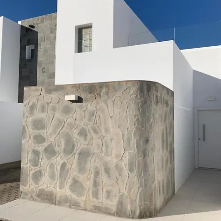 Trendy Casa Linea Ferienhaus Playa Blanca (Lanzarote)