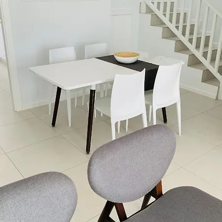 Trendy Casa Linea Ferienhaus *
