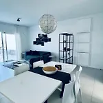 Trendy Casa Linea 度假居 *